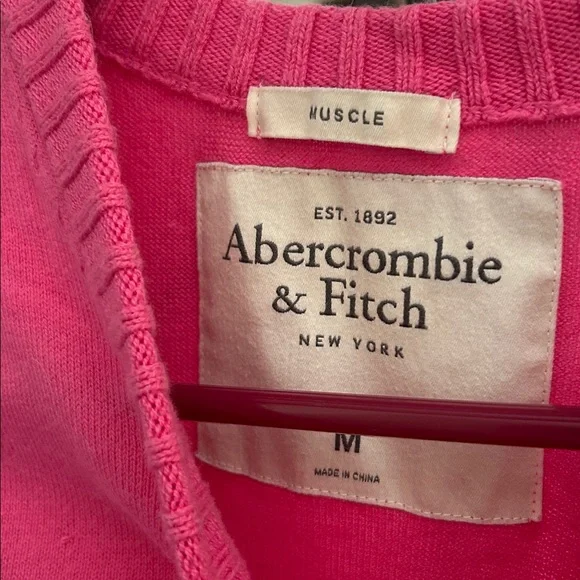 Abercrombie & Fitch Pink Sweater - Picture 4 of 6